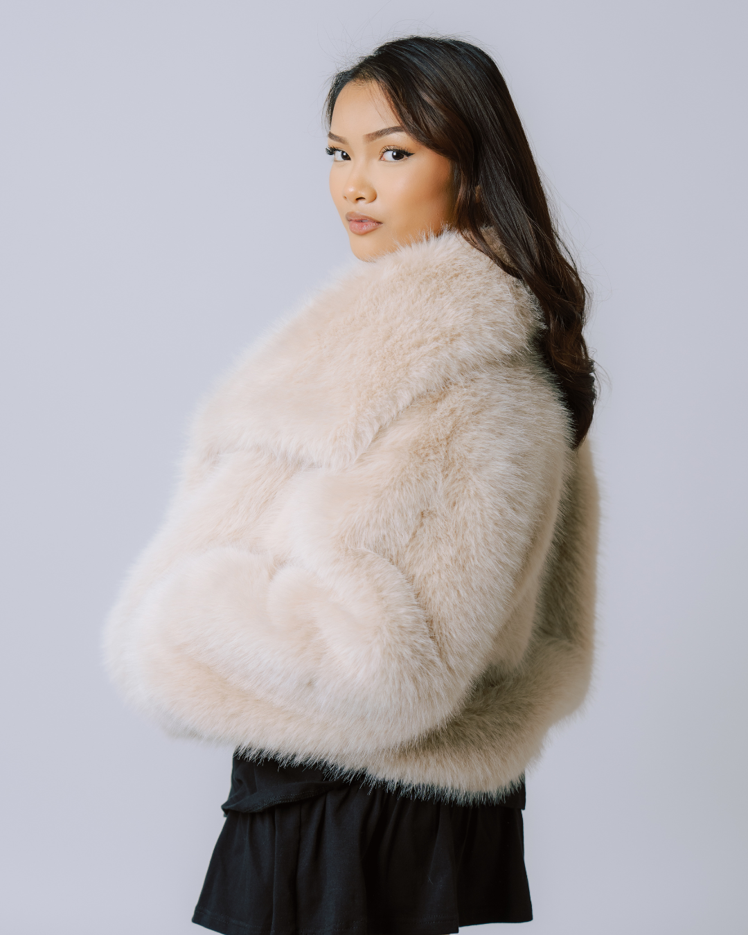 Faux Fur Coat – Cream Featherlight