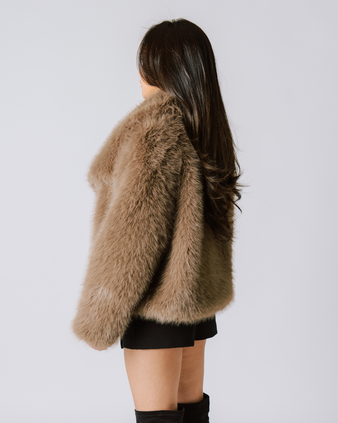 Faux Fur Coat – Cream Featherlight