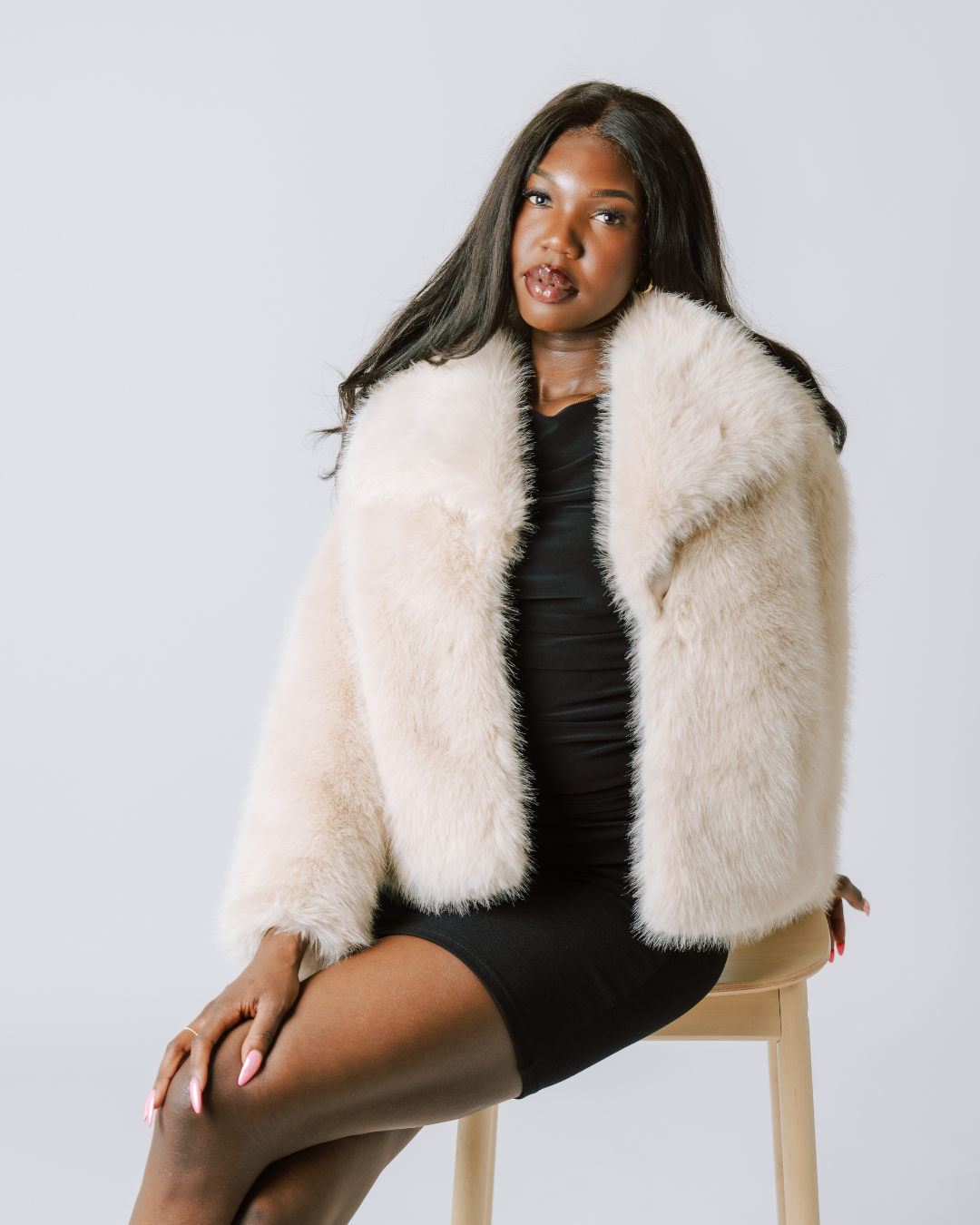 Faux Fur Coat – Cream Featherlight