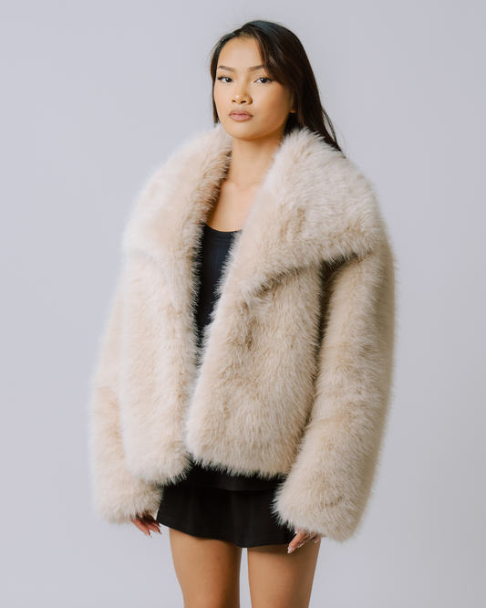 Faux Fur Coat – Cream Featherlight