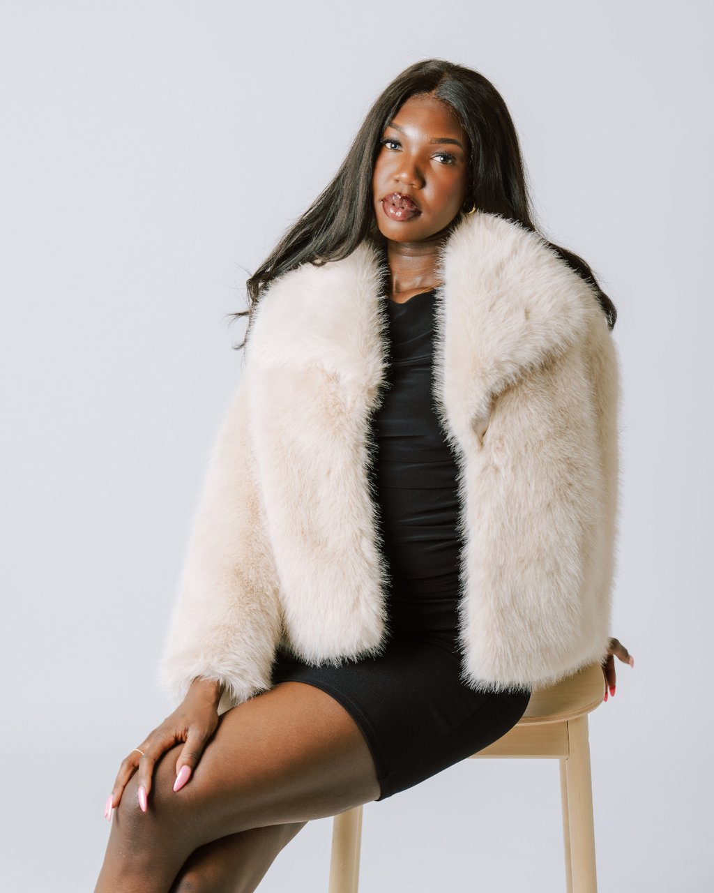 Faux Fur Coat – Cream Featherlight